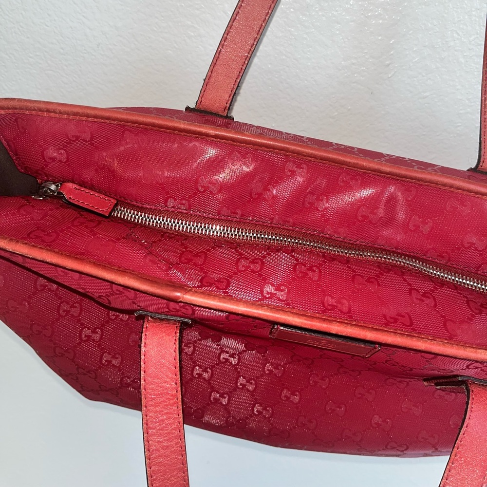 Gucci: Supreme GG Imprime Joy PVC Leather Tote Bag Tote Bag (pink/ red) - Picture 6 of 17